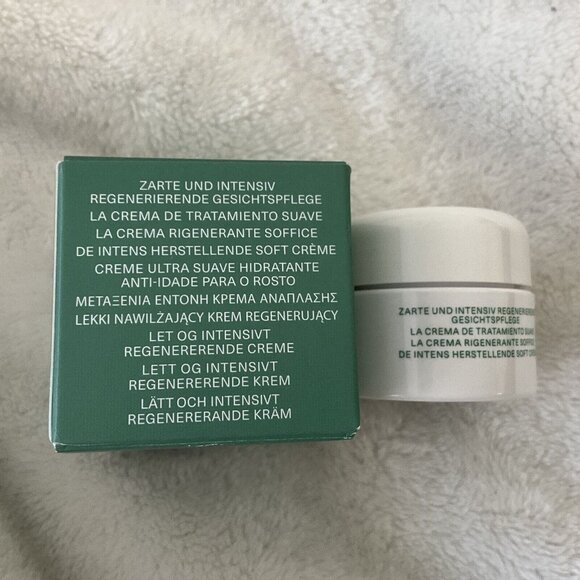 La Mer The Moisturizing Soft Cream Sample Travel Size  0.24 oz / 7 ml New In Box - Picture 4 of 5
